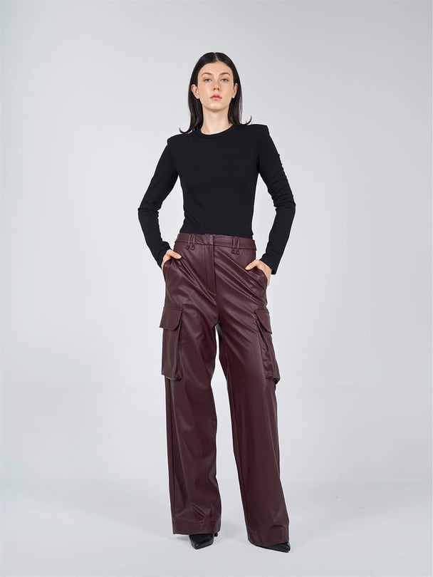 LONG SLEEVE BODY WITH SHOULDER PADDING