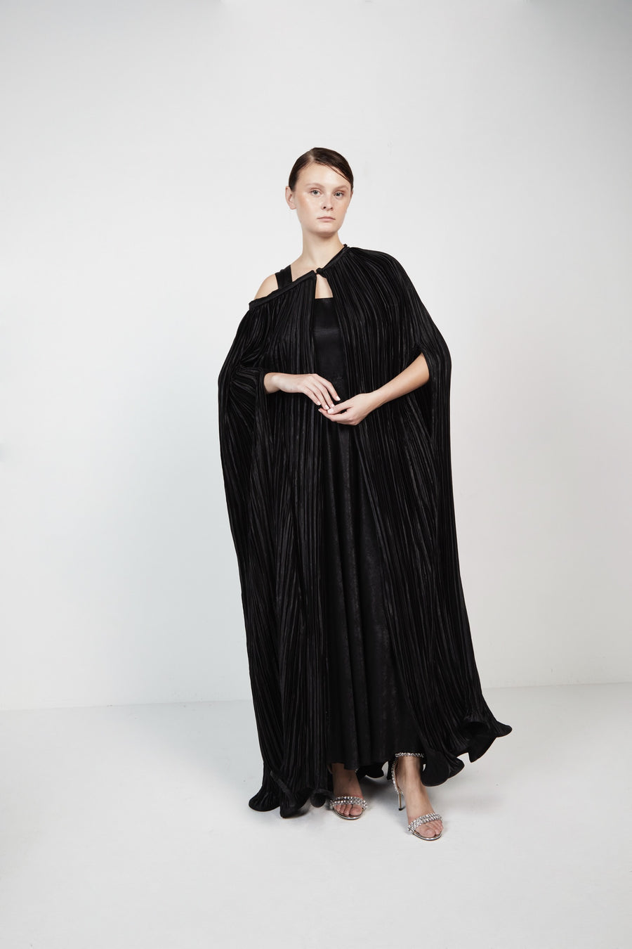 FB-SS25-30 bk CAPE
