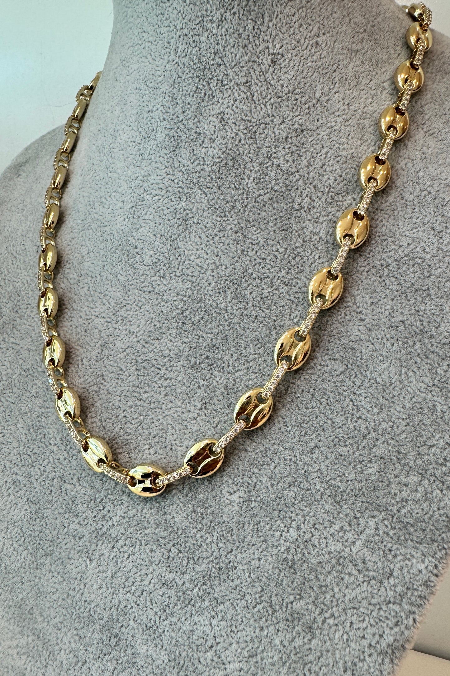 Timeless Gold Oval Necklace