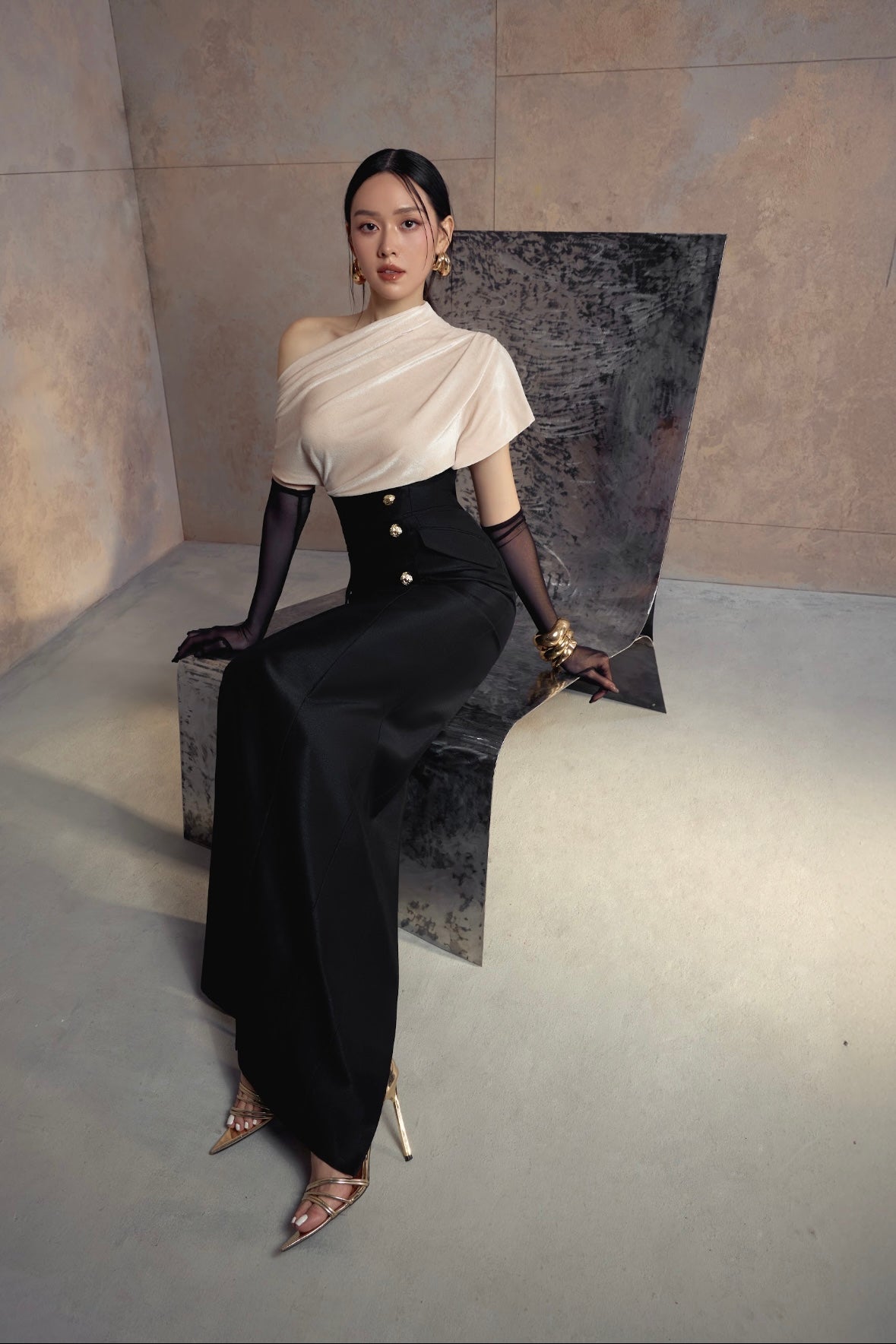 Noir & Pearl Gown