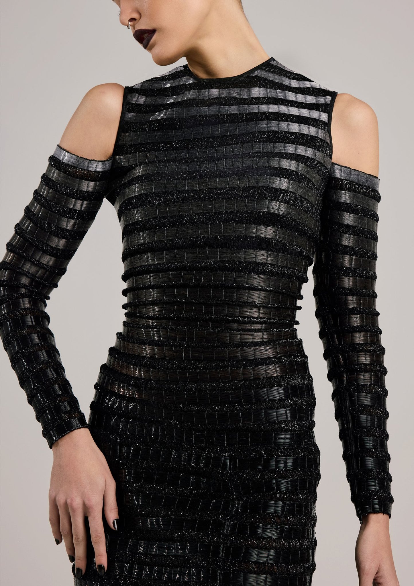 فستان الزجاج المخطط