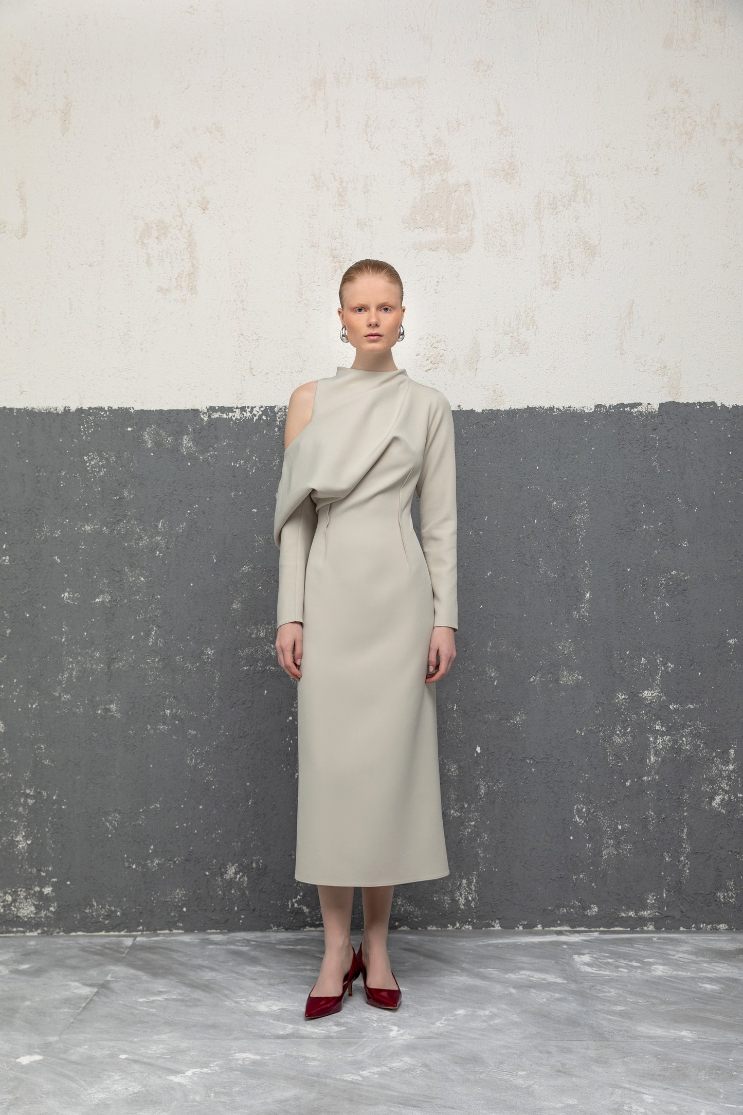 Sculpted Elegance One-Shoulder Midi Dress