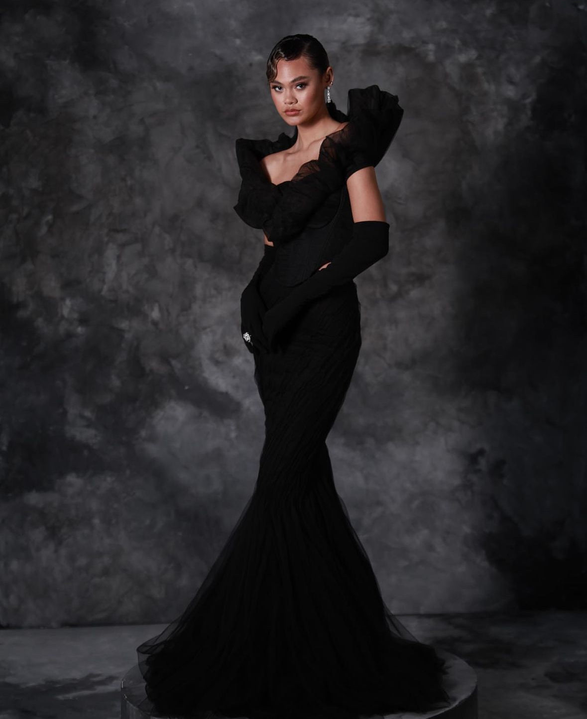 OFF-SHOULDER CORSET WITH MERMAID SKIRT SET