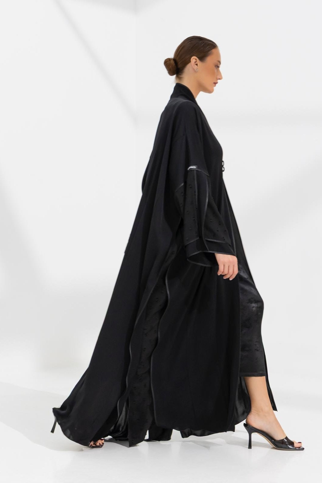 Luxurious Black Abaya with Elegant Detailing