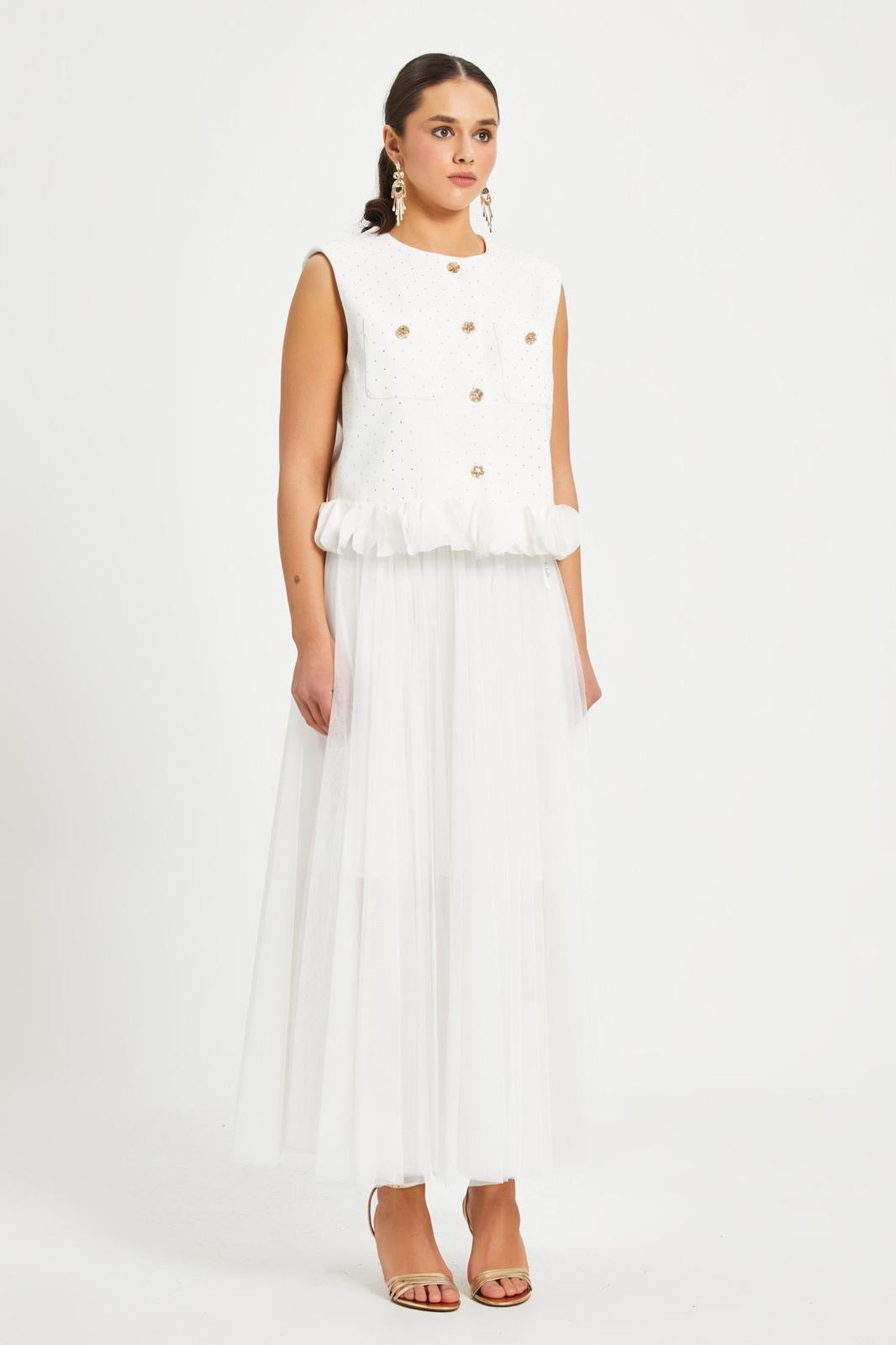 Chic White Sleeveless Top with Tulle Skirt