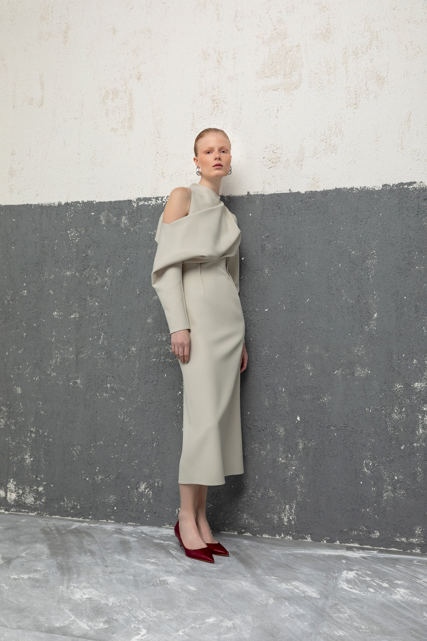 Sculpted Elegance One-Shoulder Midi Dress