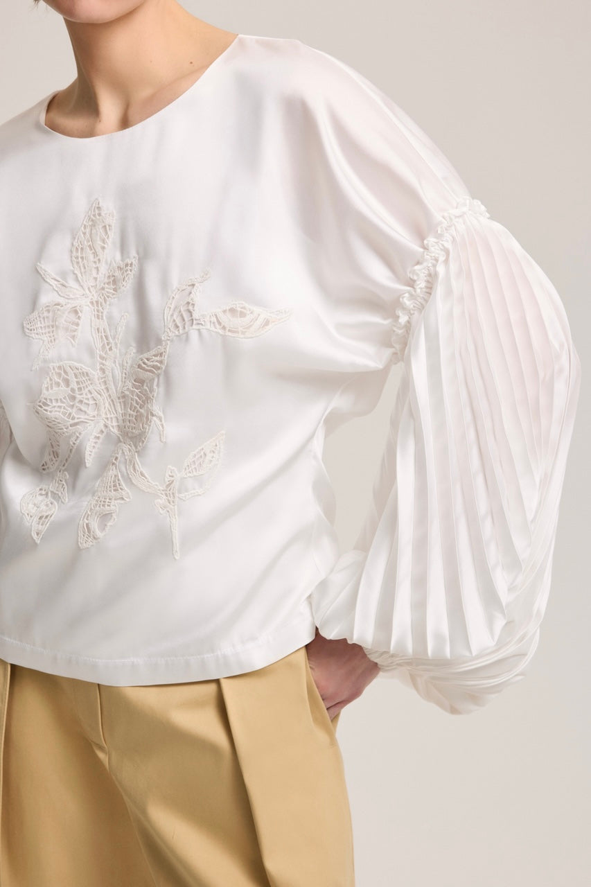 Clarrise Blouse