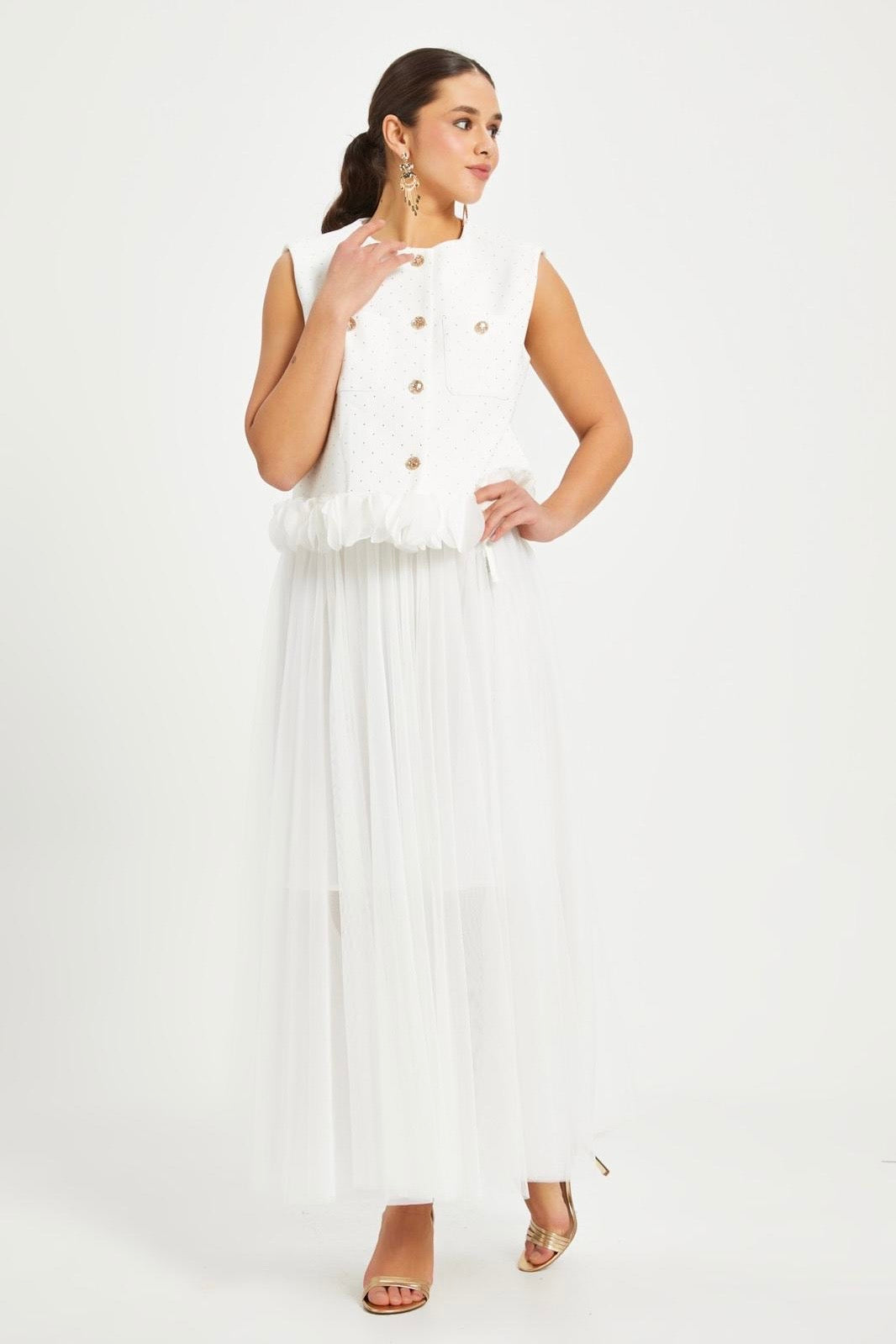 Chic White Sleeveless Top with Tulle Skirt