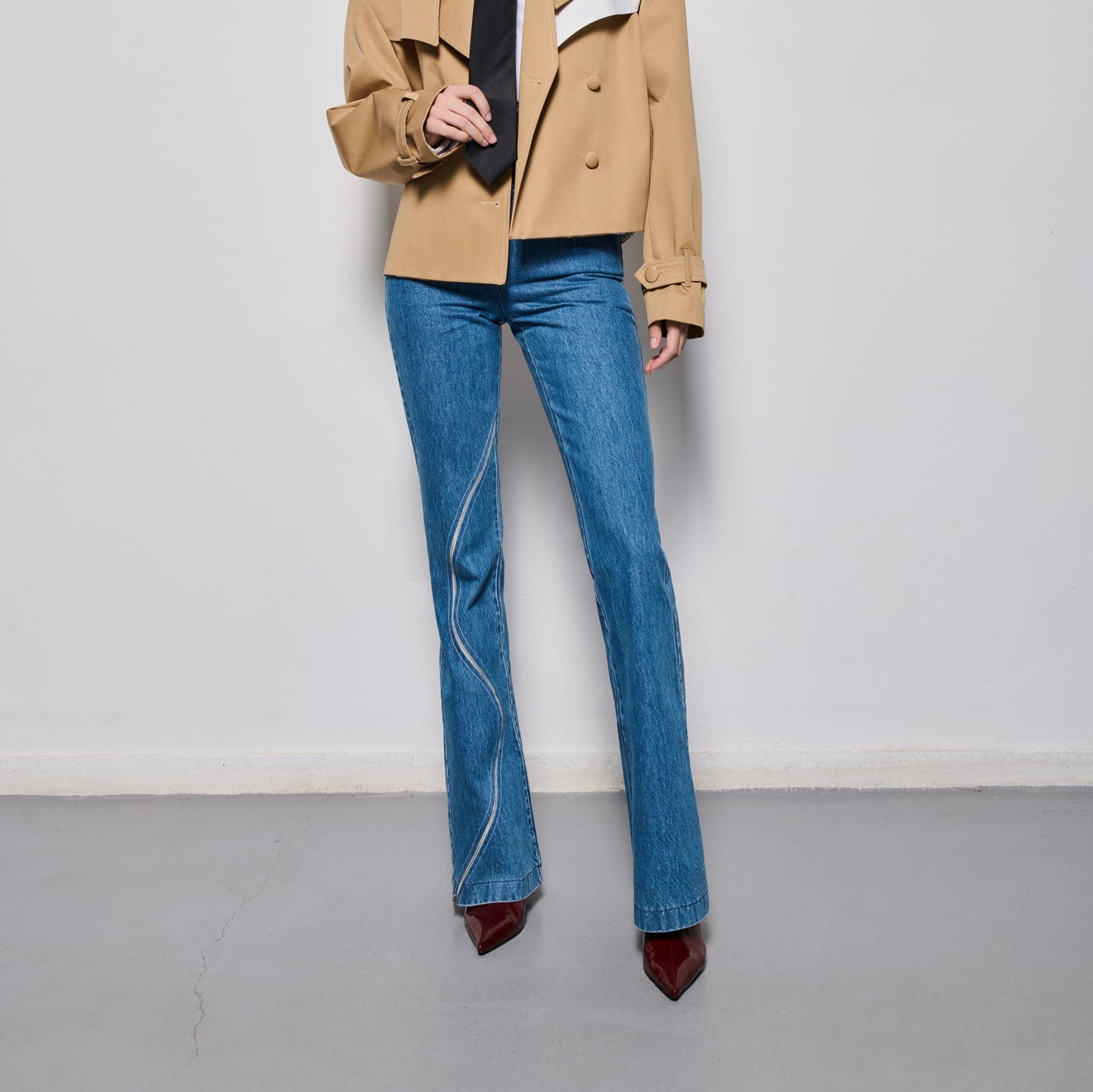 Off Side Zipper Jeans