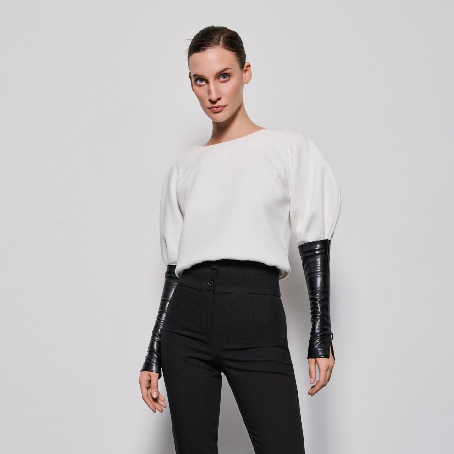 La Dernière Chance Sweatshirt