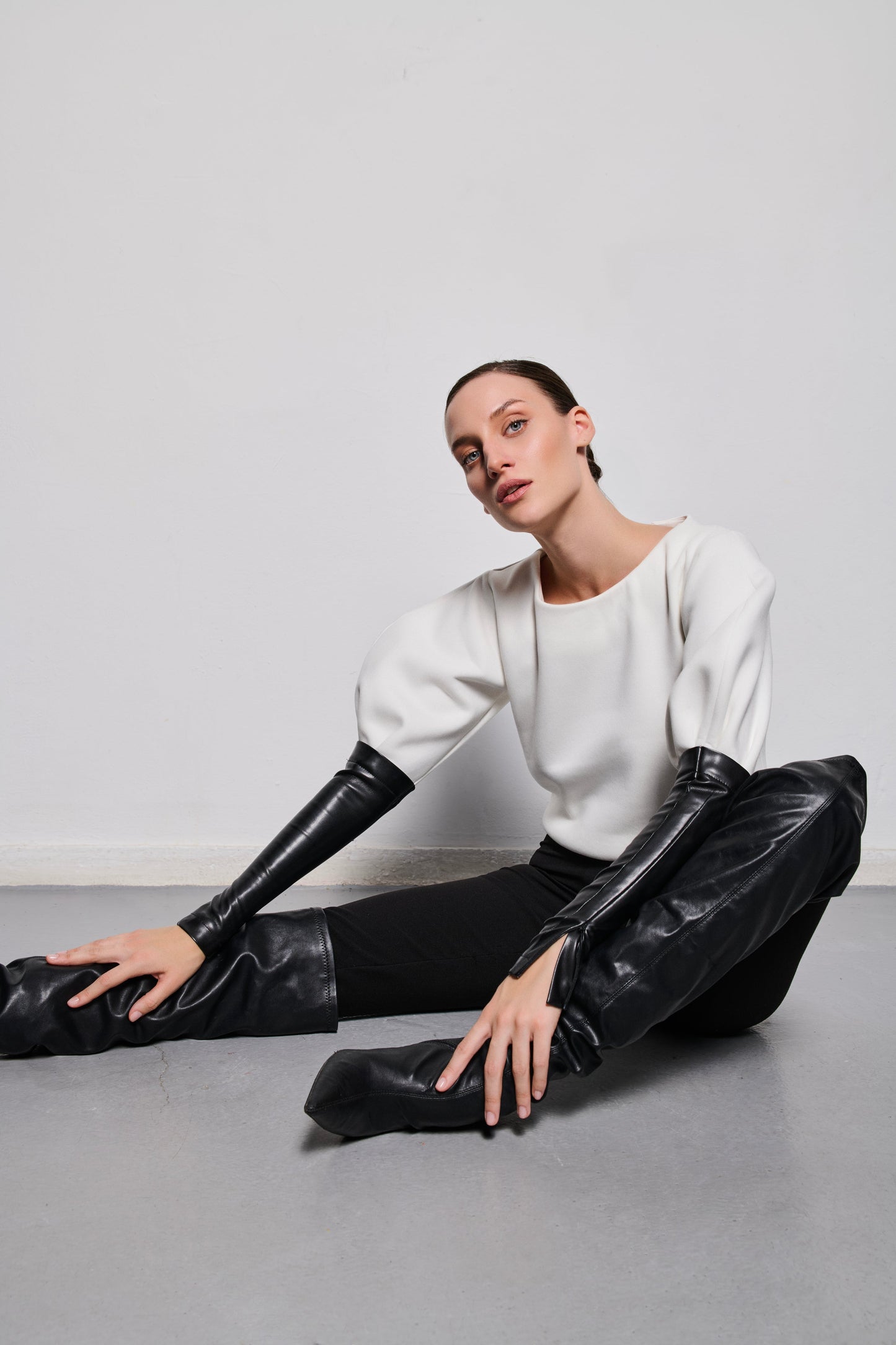 La Dernière Chance Sweatshirt