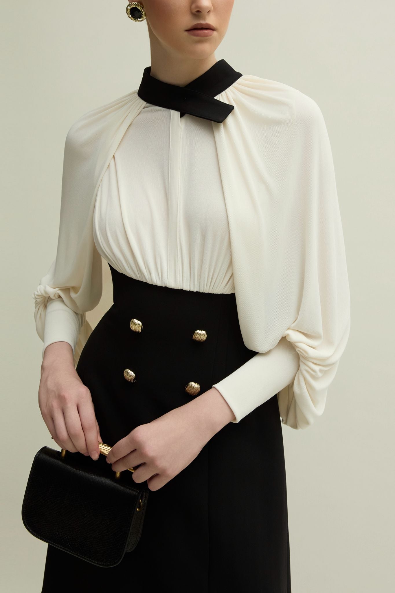 DIVINE DRESS